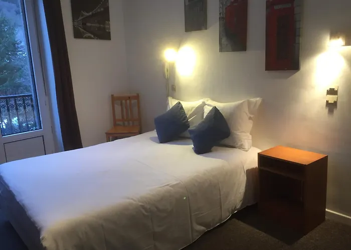 Отель De Londres Ле-Мон-Дор