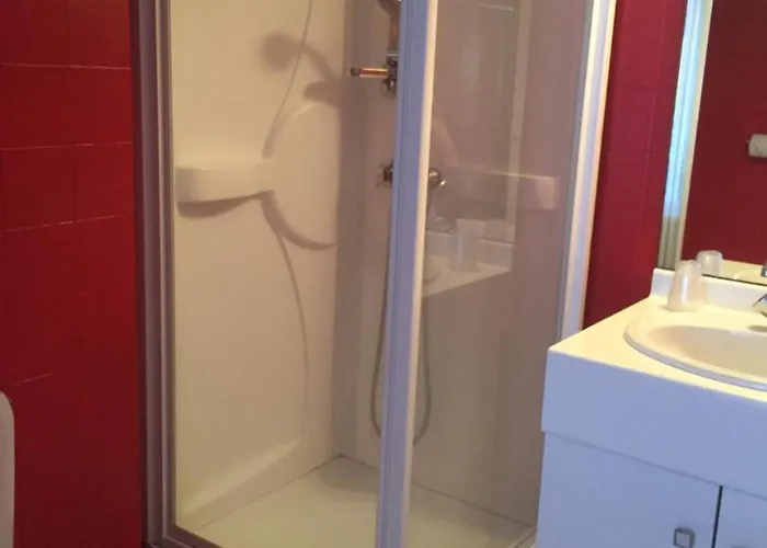 Отель De Londres 2*